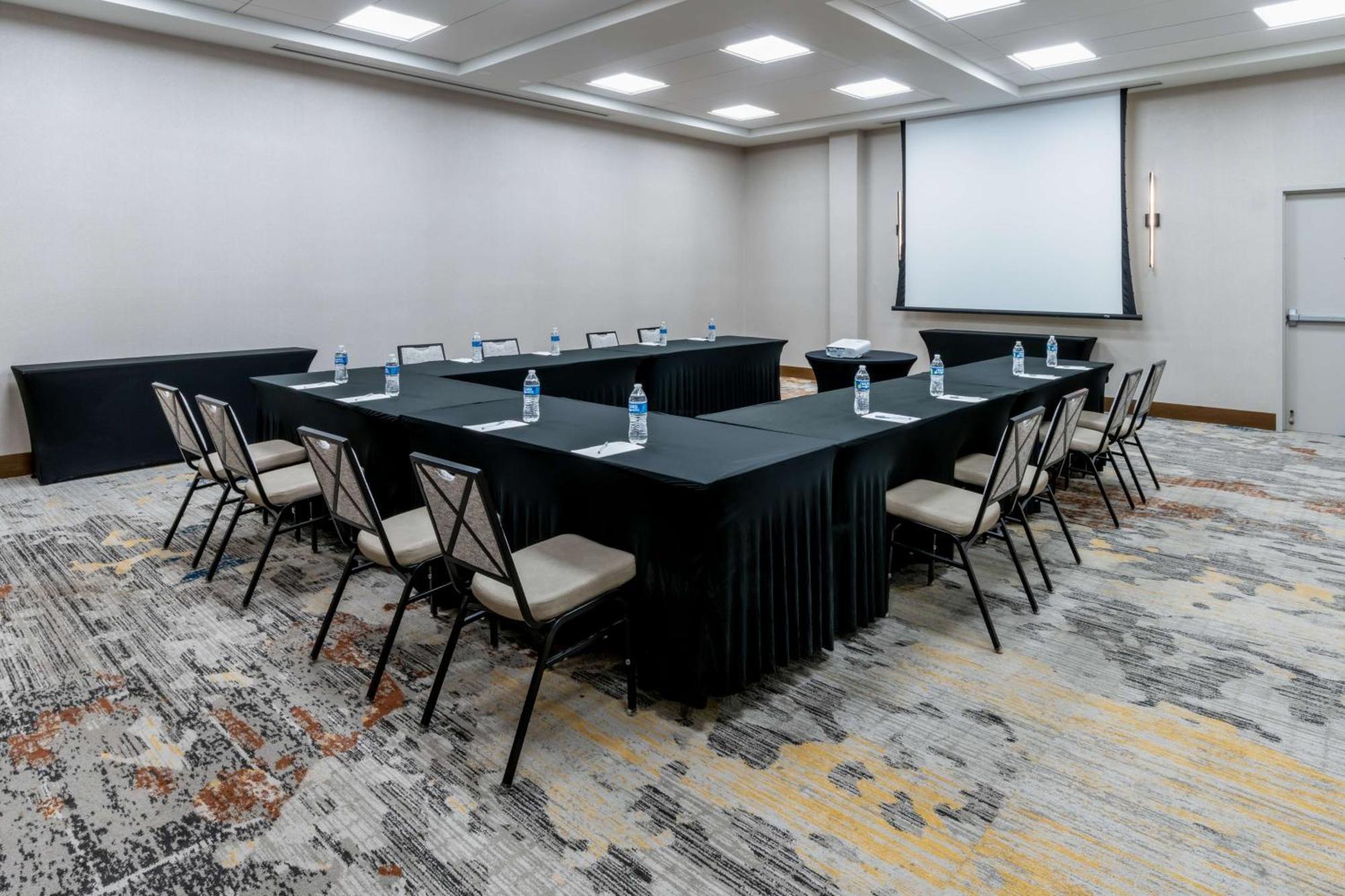 Hilton Garden Inn Albuquerque Uptown Εξωτερικό φωτογραφία